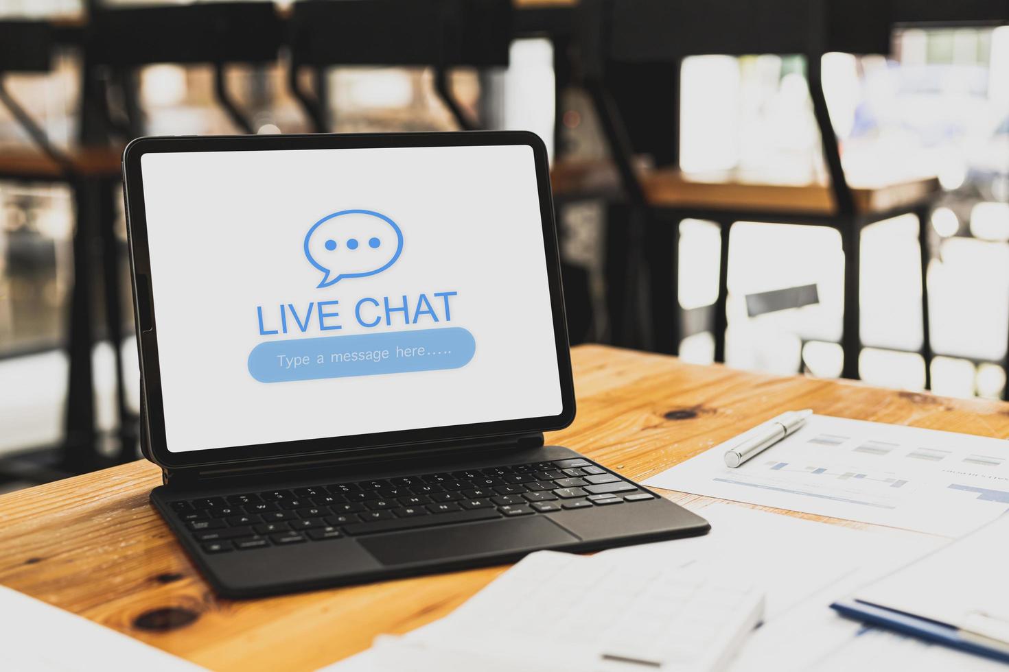 Contact Forms & Live Chat