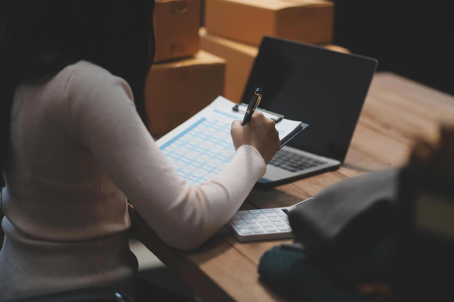 Returns & Refund Handling